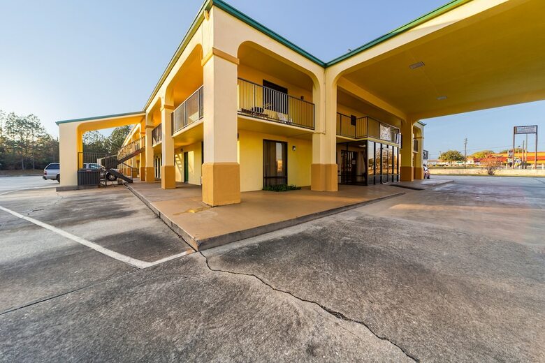 Oyo Hotel Atmore Al Hwy 21
