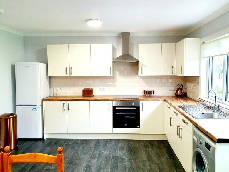 Spacious Holiday Home Closeby The River