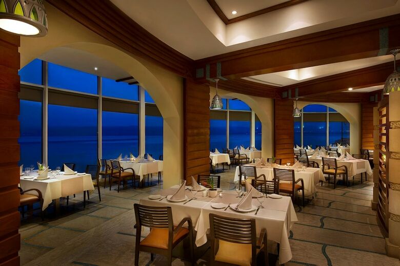 Hotel Crowne Plaza Jordan Dead Sea Resort & Spa