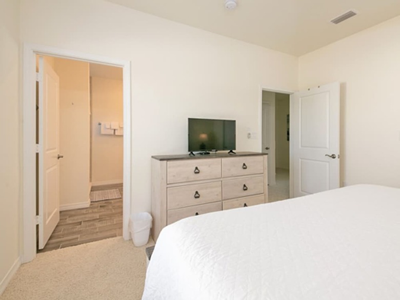 A Wave From It All - Townhomes At Lost Key