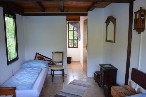 Rooms And Apartments Neron