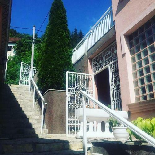 Bed & Breakfast Saraj Guest House