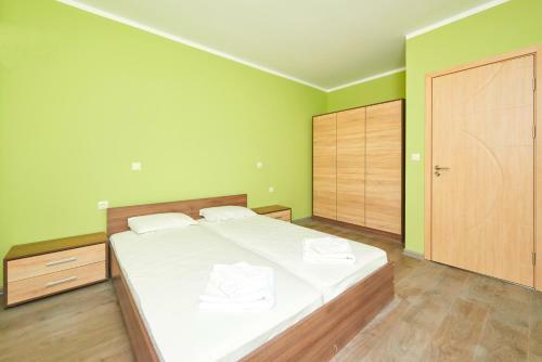 Evi Apartments 2