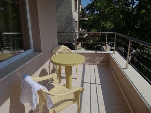 Hostal Guest House Donchevi