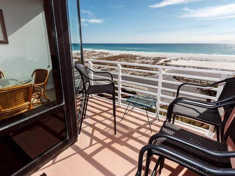 Palm Beach Club 2-242