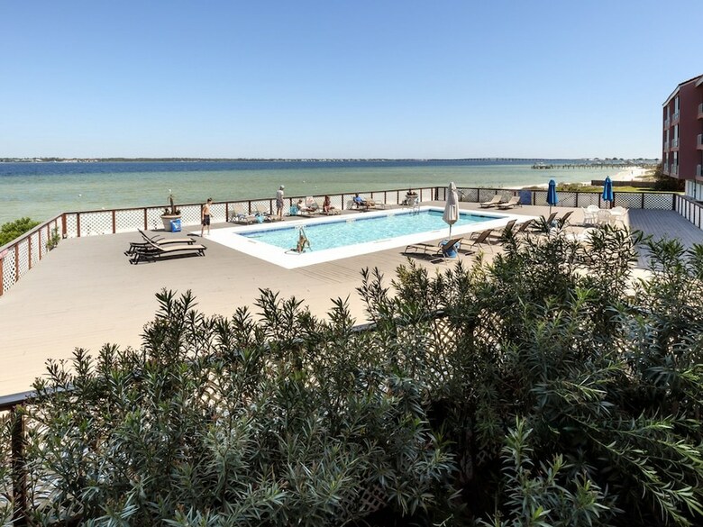 Palm Beach Club 2-107