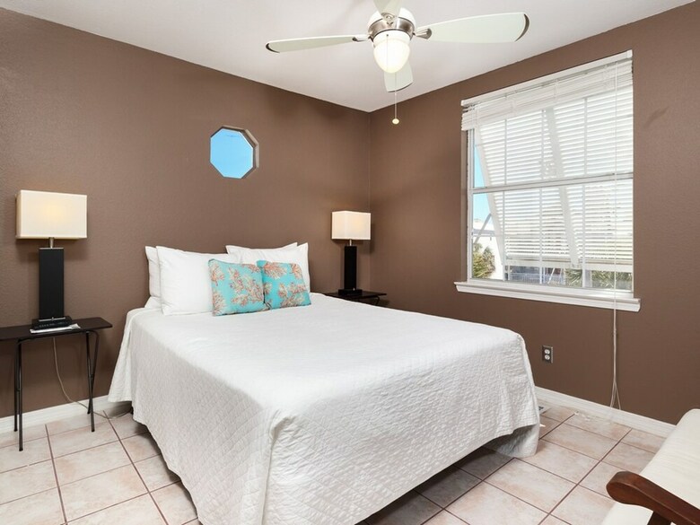 Blues Beach Bungalow