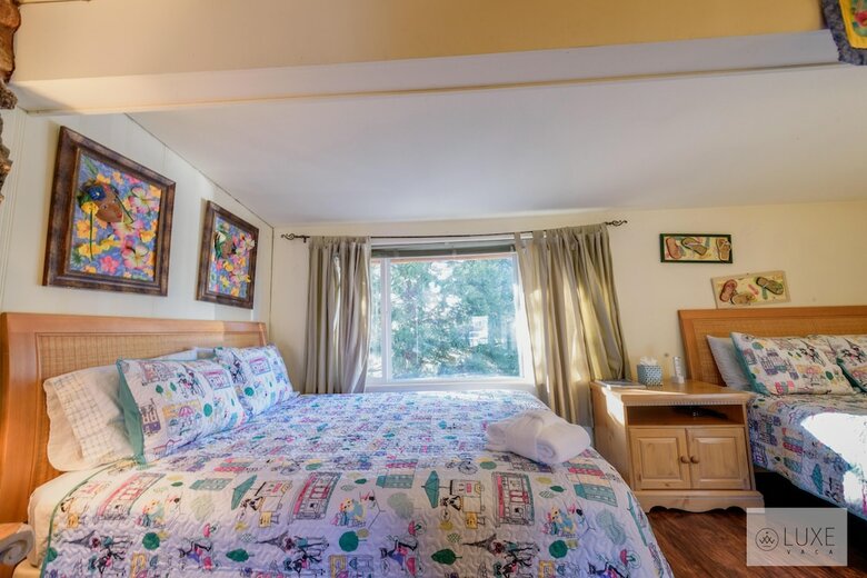 Mv25: Waterfront Tahoe Keys Home