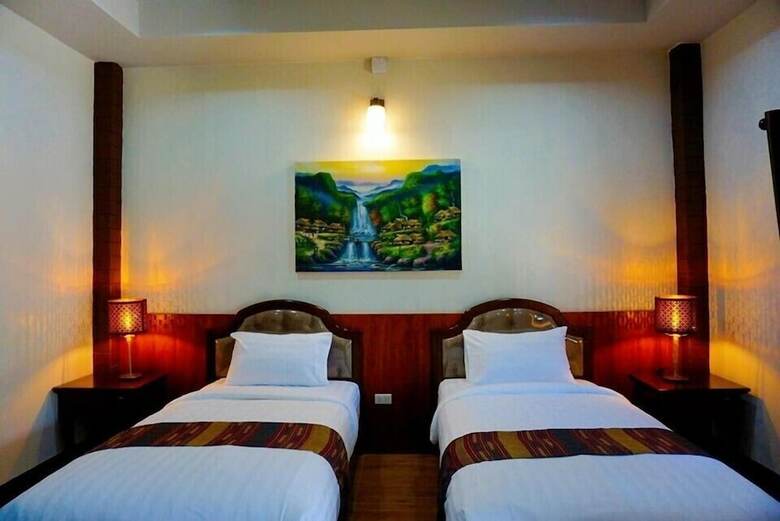Punyin Local Hotel