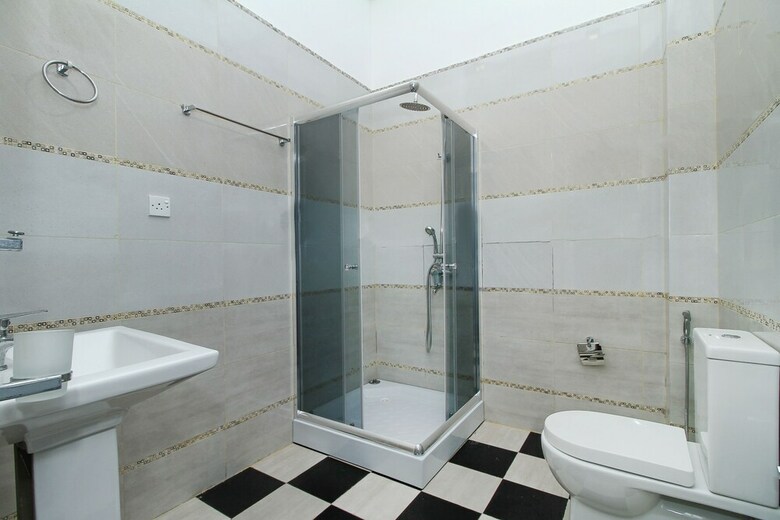 Oyo 417 The Kenrish Hotel