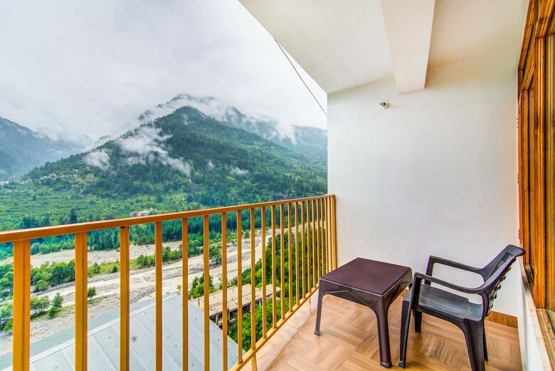 Fabhotel Bhirgu