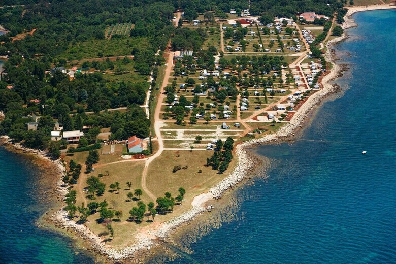 Happy Camp In Camping Park Umag
