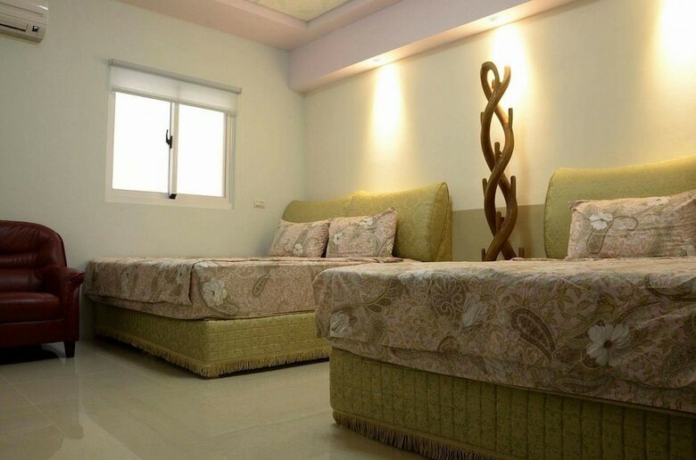 Hotel Ren Ching Wei Homestay