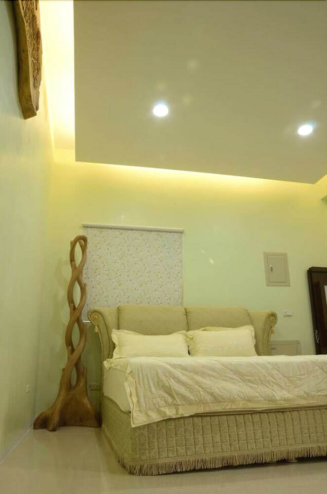 Hotel Ren Ching Wei Homestay