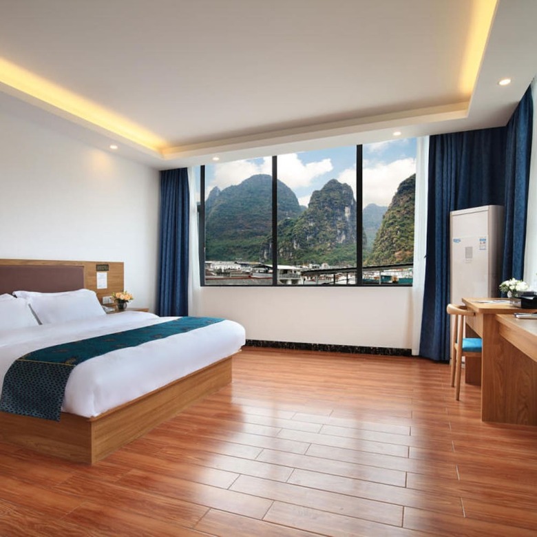 Yangshuo Qingyunge Hotel
