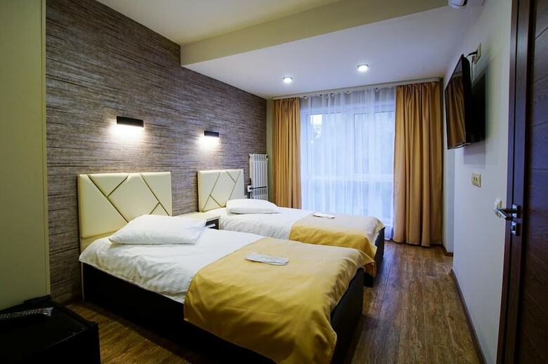 Arka Hotel