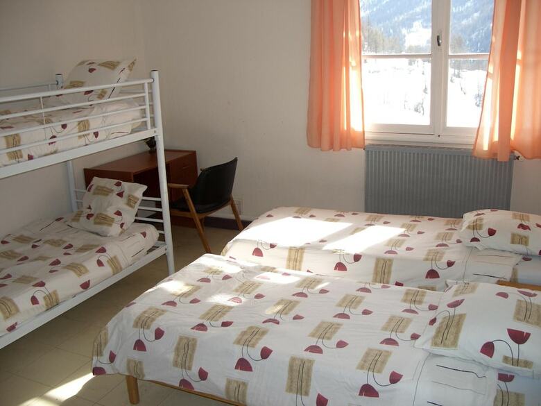 Hotel Hostel Neige Et Soleil