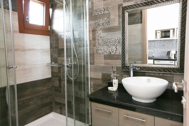 Apartamentos Theodora Studios & Suites
