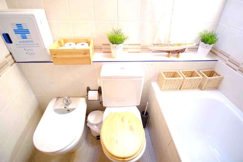 House With 2 Bedrooms In �vila, With Wifi