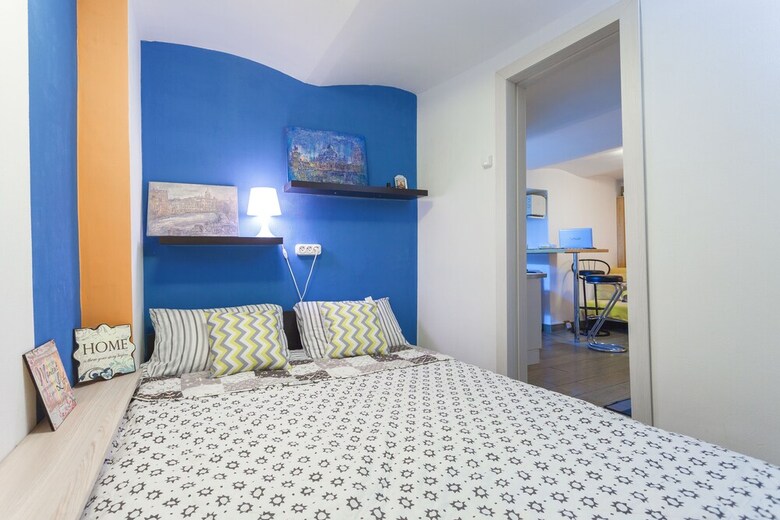 Sweet Home Apartments On Italyanskaya