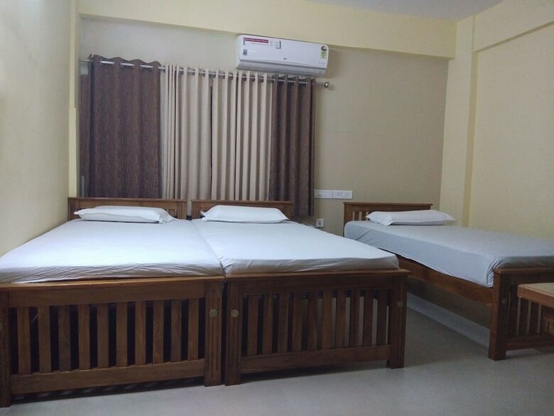 Hotel Green Plaza