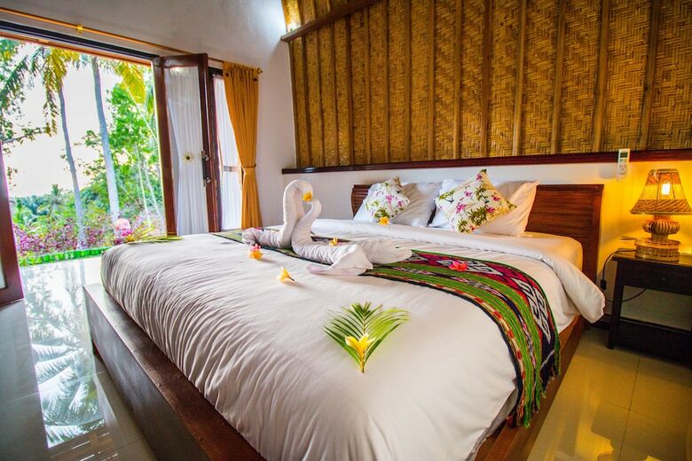 Bed & Breakfast Meket Bungalows