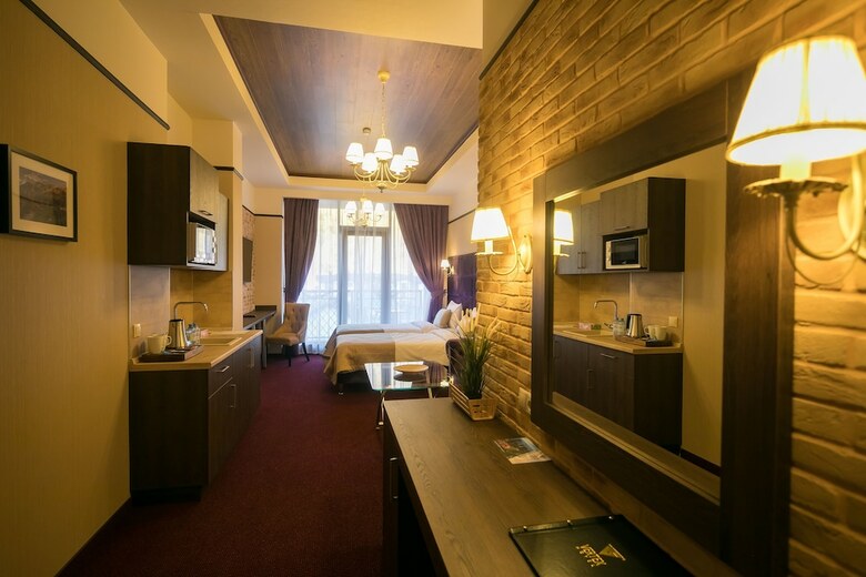 Vertex Hotel