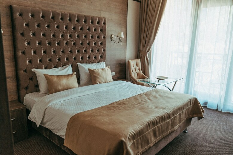 Vertex Hotel