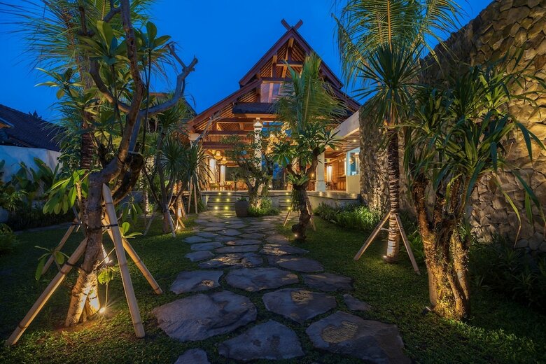 Hotel Adiwana Unagi Suites