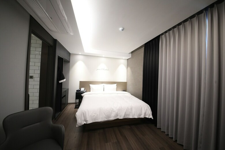 Zam 101 Hotel