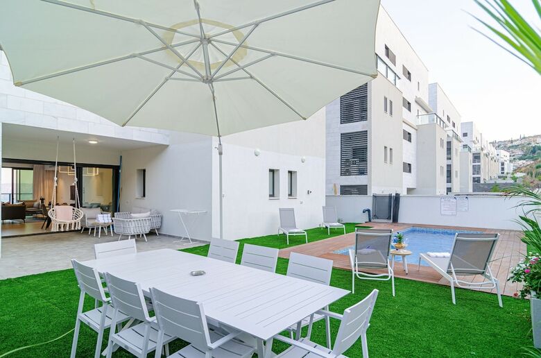 Dov Garden Apartment With Private Pool