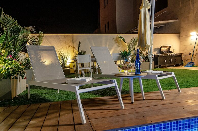 Dov Garden Apartment With Private Pool