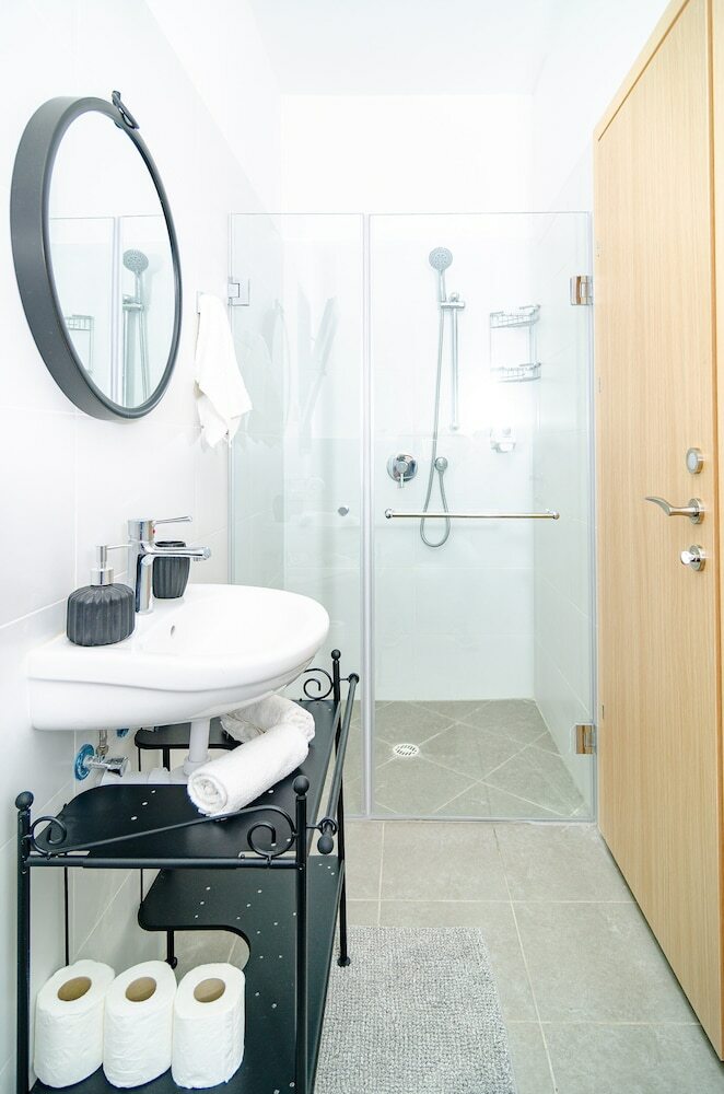 Dov Garden Apartment With Private Pool