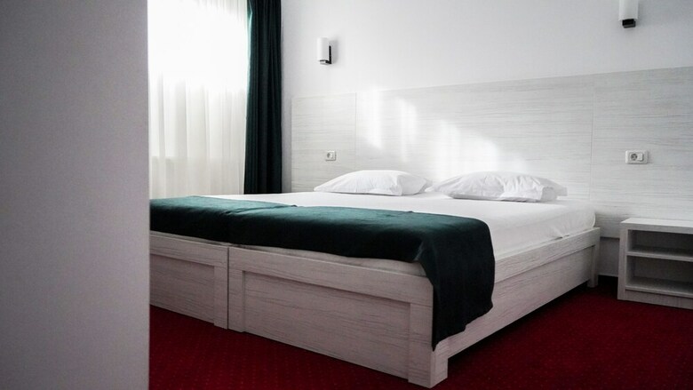 Hotel Cirus