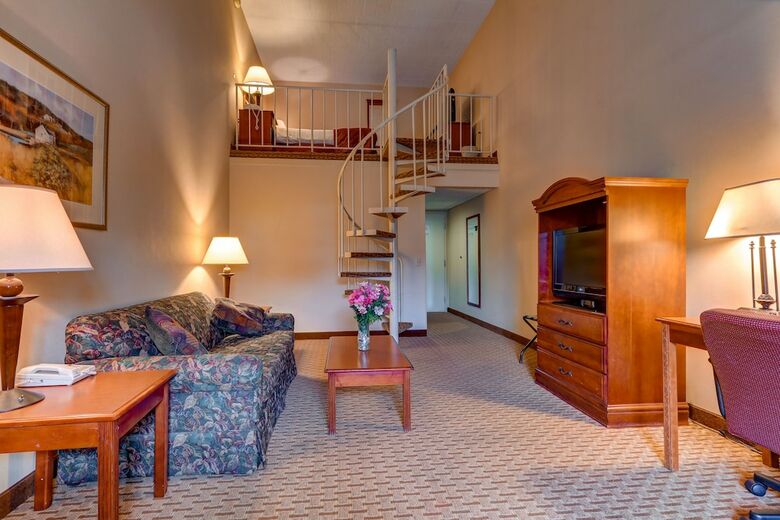 Hotel Chateau Resort & Conference Center