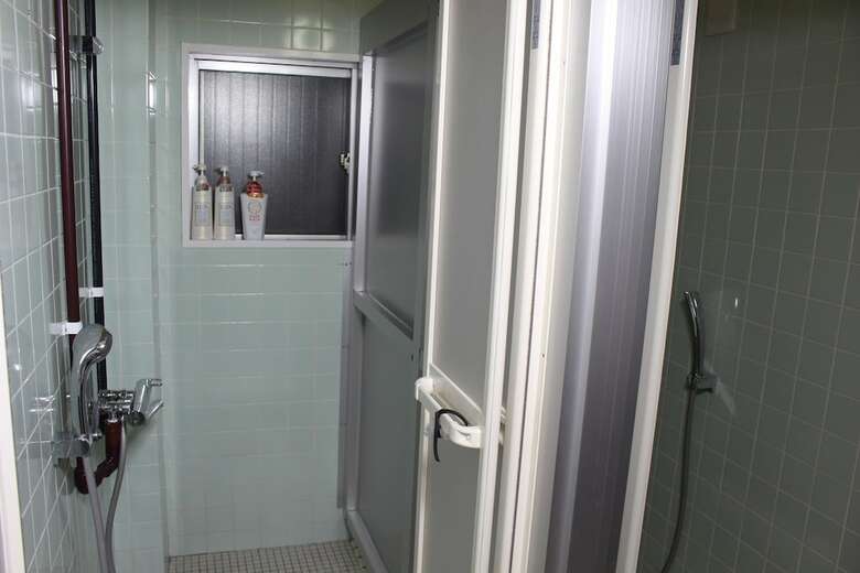 Hostal Guest House Banvina - Hostel