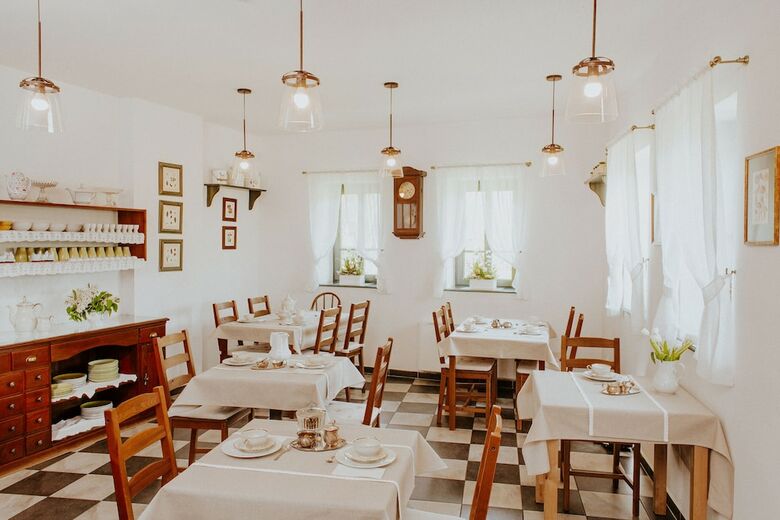 Bed & Breakfast Kosbor Panzi�