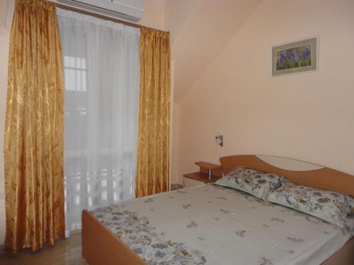 Tashevi Apartments