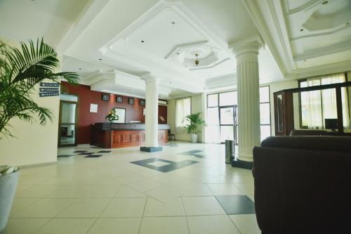 Hotel Makepe Palace