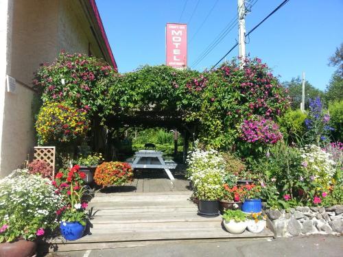 Croft Inn Motel