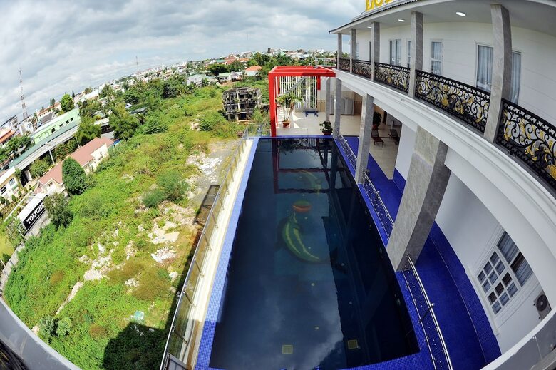 Tam Chau Luxury Hotel