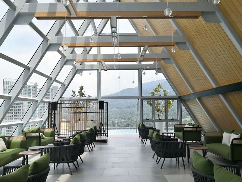 Apartamentos Mu Windmill ? 360 Skypool Superior Suite