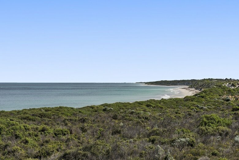 Ledge Point Village - Villa 16 - Beachfront Ocean Views