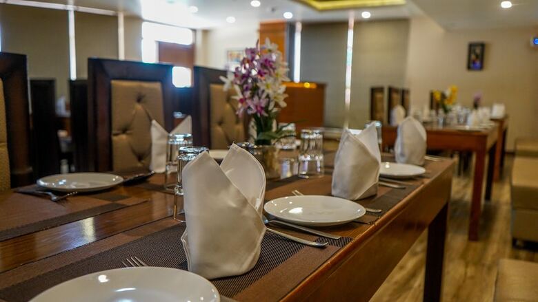 Hotel Jsr Continental