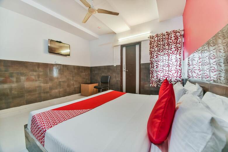 Oyo 45055 Hotel King's Palace