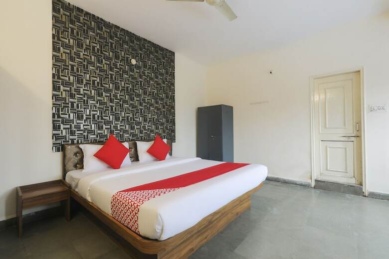 Hotel Oyo 41740 Karnawat Guest House