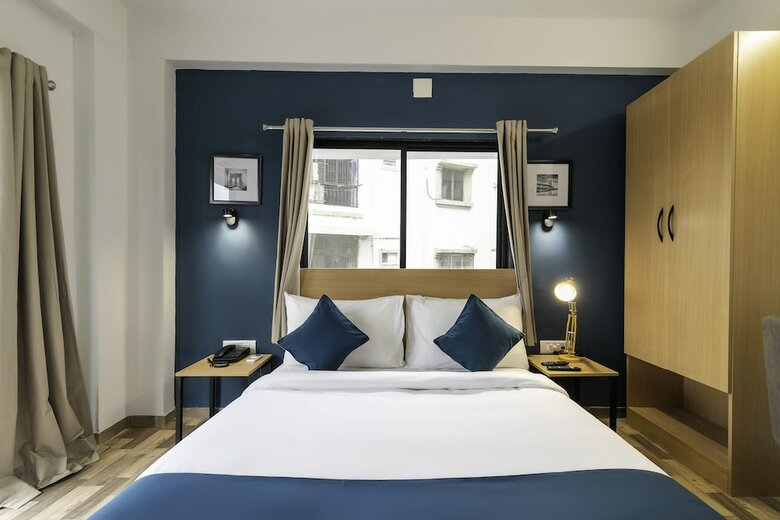 Hotel Silverkey Executive Stays 42958 Sg Highway