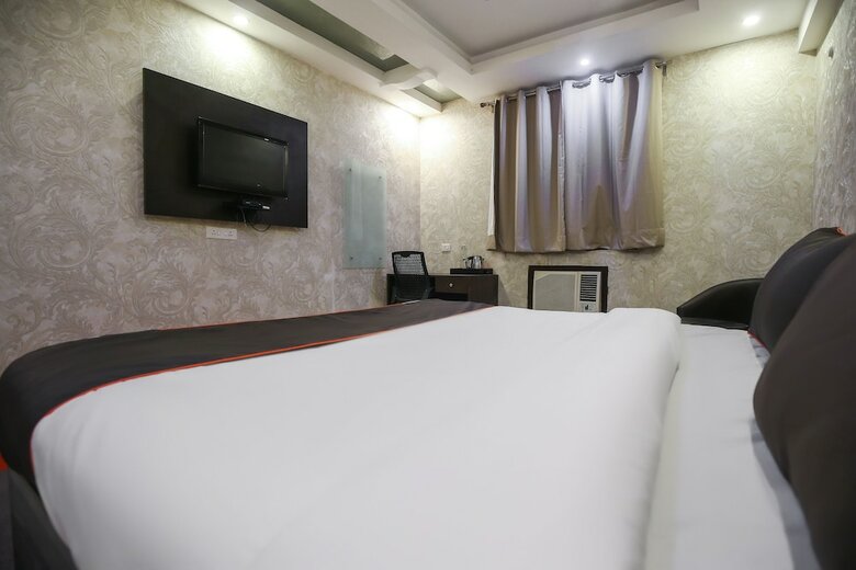 Hotel Collection O 50114 S R Grand Charbagh
