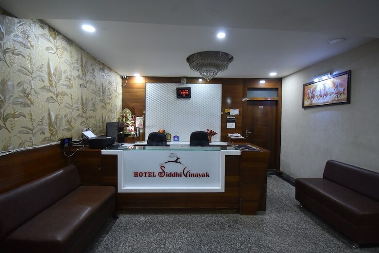 Oyo 60291 Hotel Siddhi Vinayak