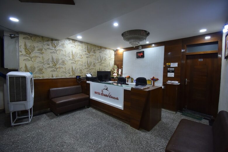 Oyo 60291 Hotel Siddhi Vinayak